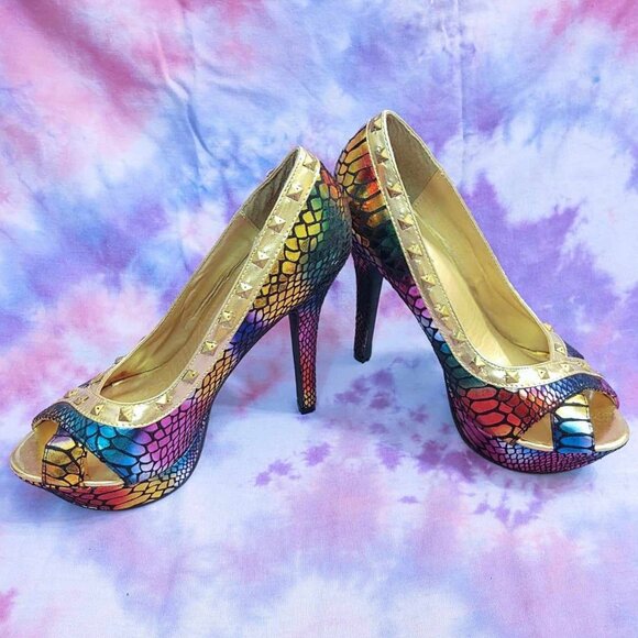 NWOT Wild Rose Gold Studded Rainbow Snake Print Peep Toe Stilettos: 7 - Picture 4 of 6